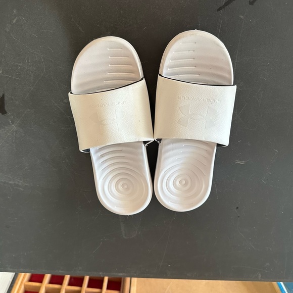 Under Armour Other - Size 7 Under Armour White Slides